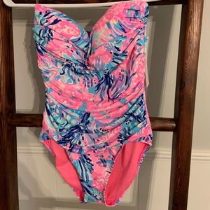 Lilly Pulitzer One Piece Swimsuit 💕